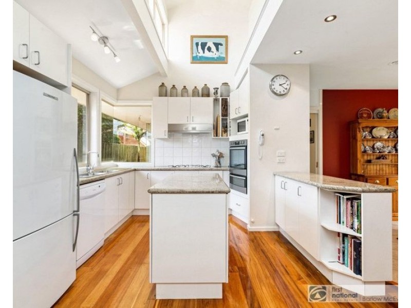 6 Davis Court, Altona Meadows VIC 3028