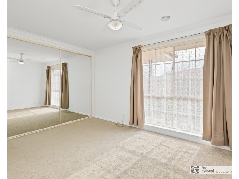 2/6 Carruthers Court, Altona Meadows VIC 3028