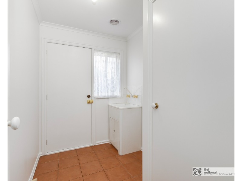 2/6 Carruthers Court, Altona Meadows VIC 3028