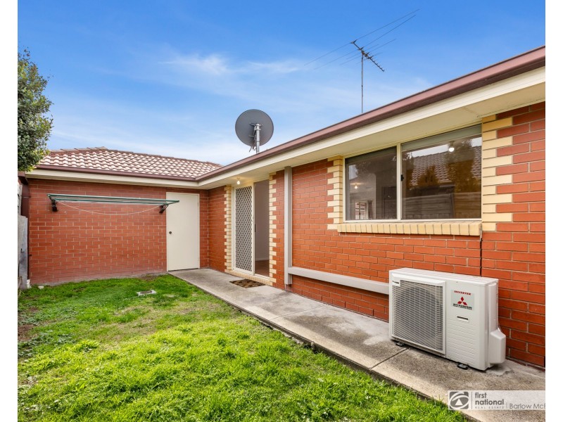 2/6 Carruthers Court, Altona Meadows VIC 3028