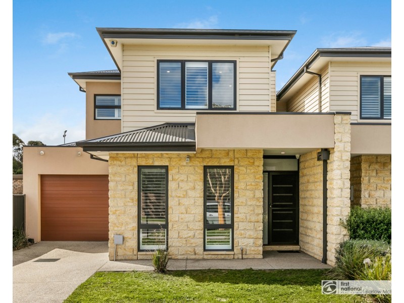 11 Stirling Avenue, Seaholme VIC 3018