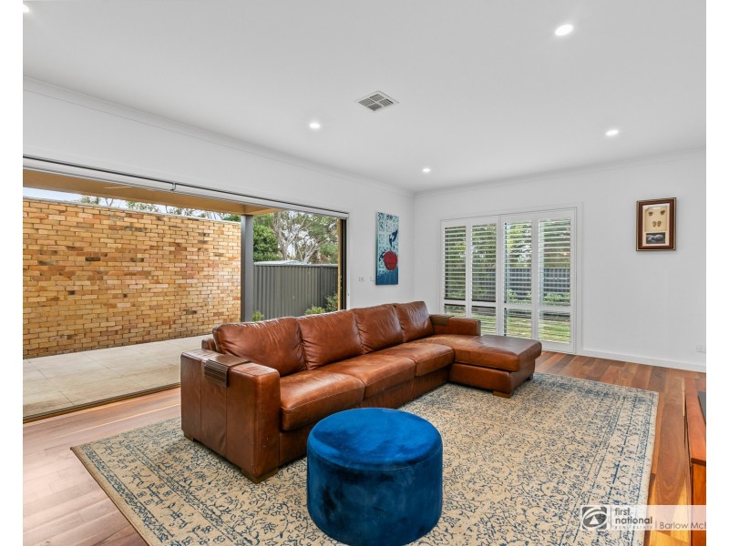 11 Stirling Avenue, Seaholme VIC 3018