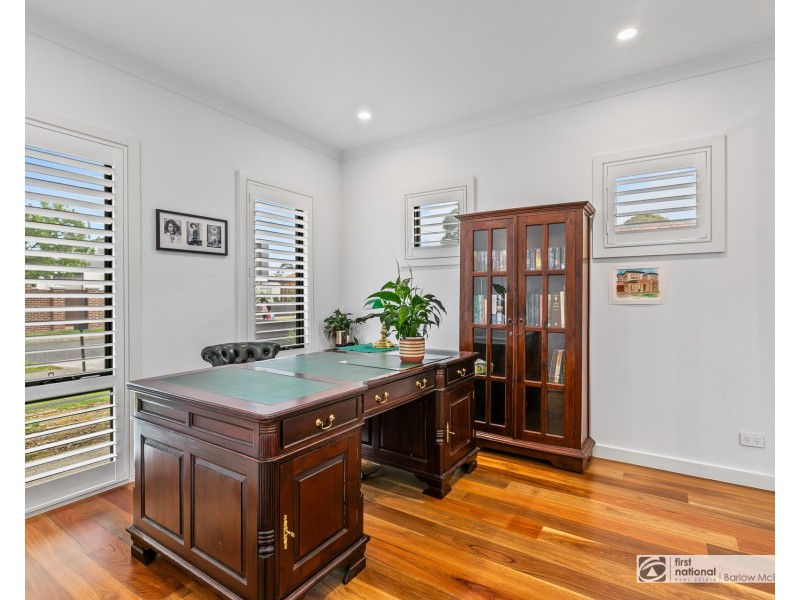 11 Stirling Avenue, Seaholme VIC 3018