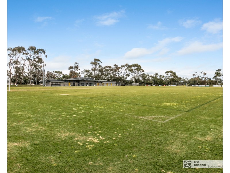 11 Stirling Avenue, Seaholme VIC 3018
