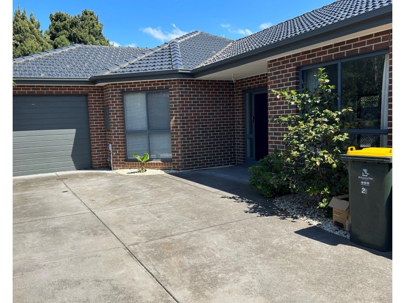 2/22 Dickenson Street, Altona Meadows VIC 3028
