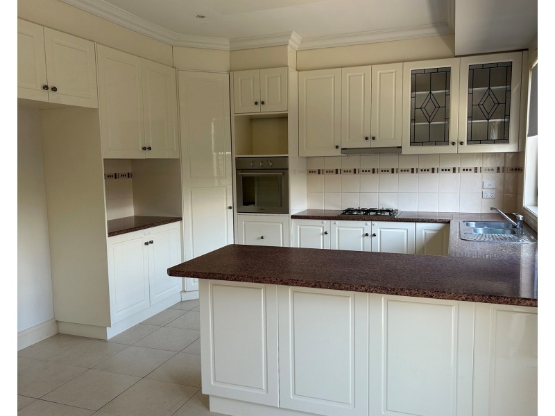 2/22 Dickenson Street, Altona Meadows VIC 3028