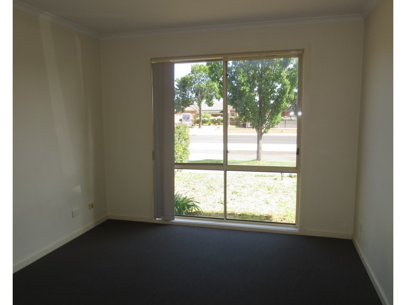 2/44 Dunnings Road, Seabrook VIC 3028