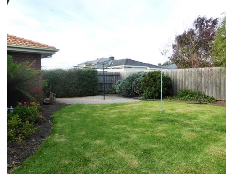 6 Elidon Crescent, Point Cook VIC 3030