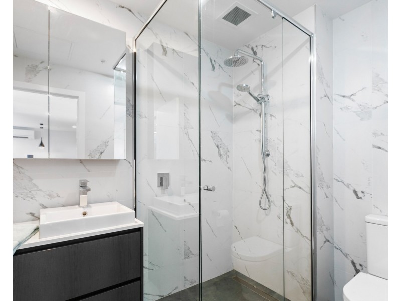 102/118 Pier Street, Altona VIC 3018