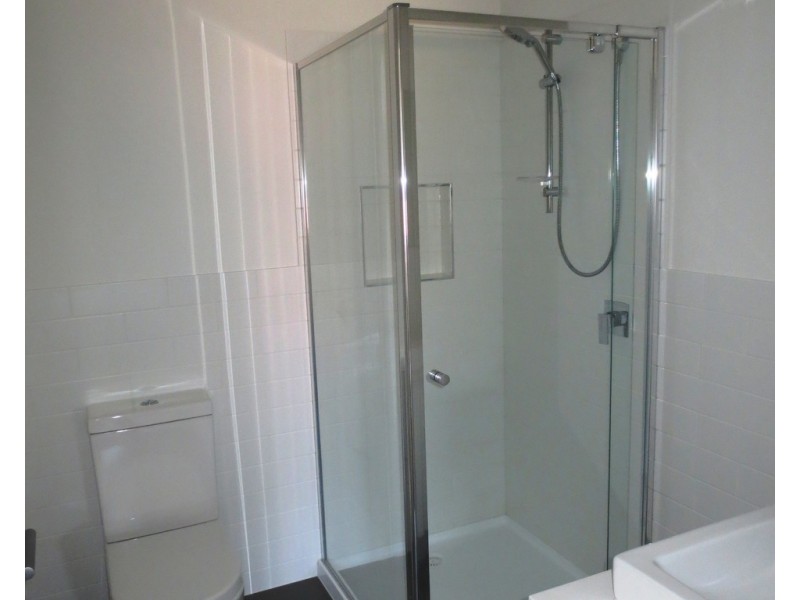 2/14 Hancock Street, Altona VIC 3018