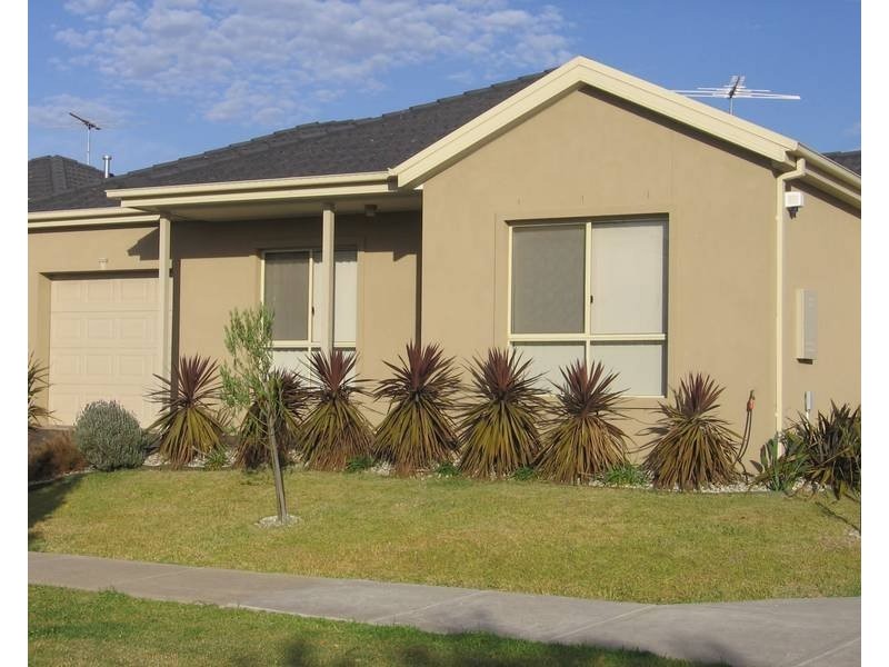 20 Kensington Crescent, Altona Meadows VIC 3028