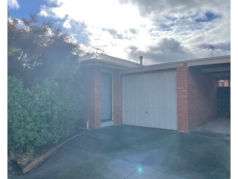 2/42 Woods Street, Newport VIC 3015