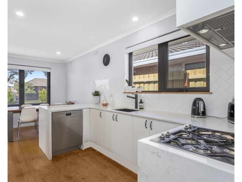 1B Curlew Avenue, Altona VIC 3018