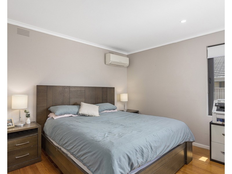 1B Curlew Avenue, Altona VIC 3018