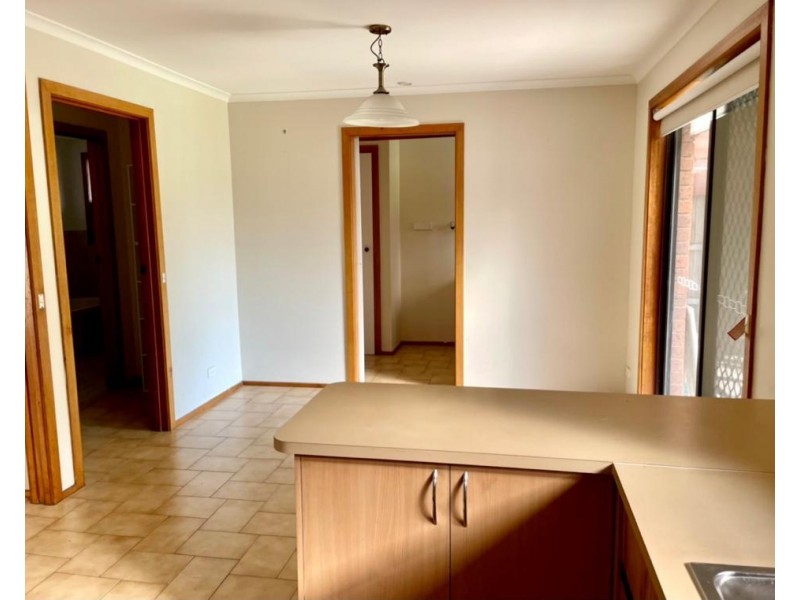 16 Shirley Street, Altona Meadows VIC 3028