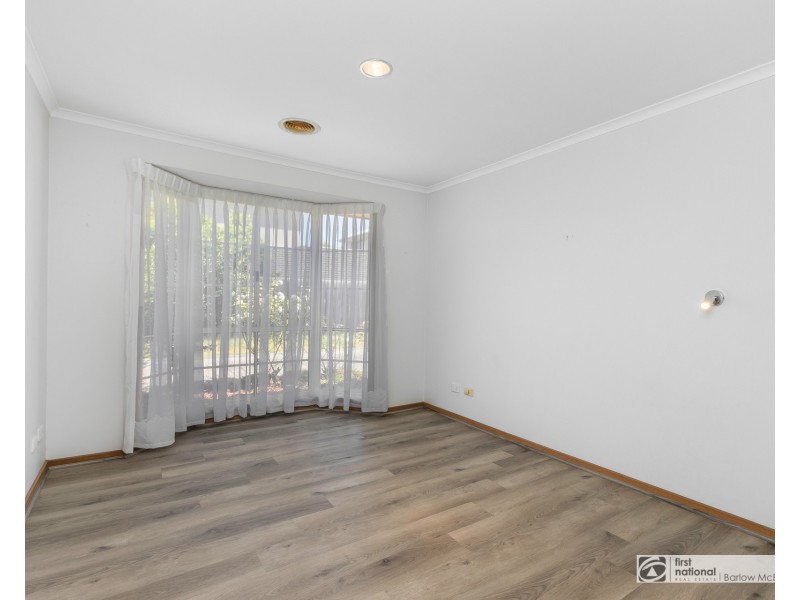 2/12 Romawi Street, Altona VIC 3018