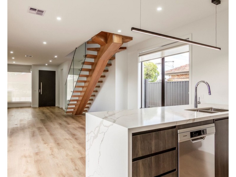 1/60 Eames Avenue, Brooklyn VIC 3012