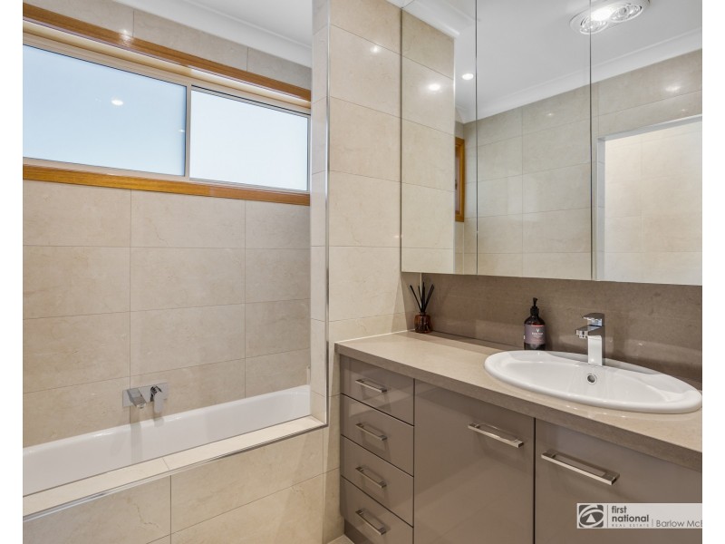 42 Curlew Avenue, Altona VIC 3018