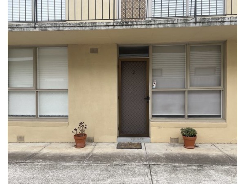 2/16 Warleigh Road, West Footscray VIC 3012