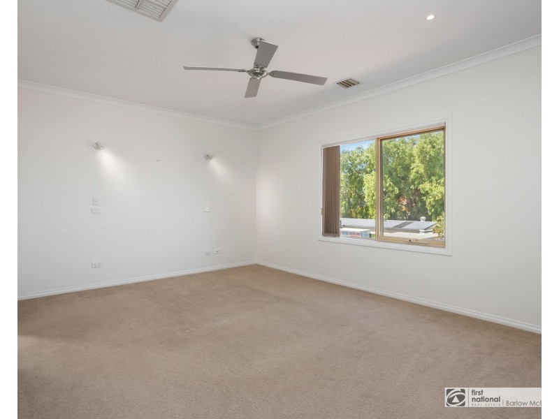 4/8 Grieve Street, Altona VIC 3018
