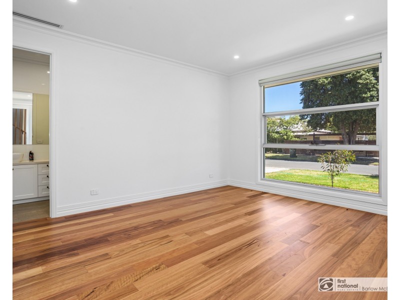 2 Bayview Street, Altona VIC 3018