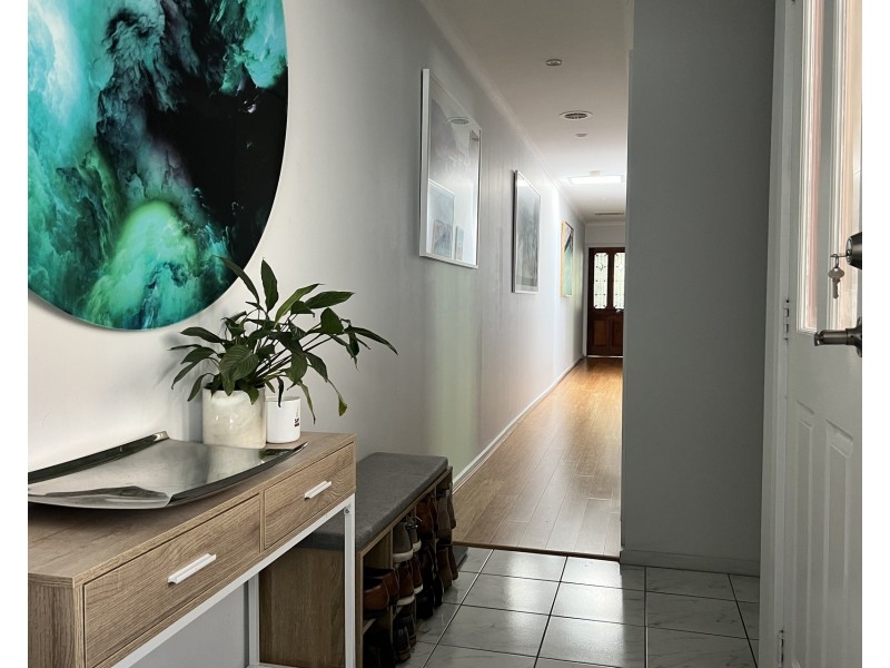 24 Maidstone Street, Altona VIC 3018