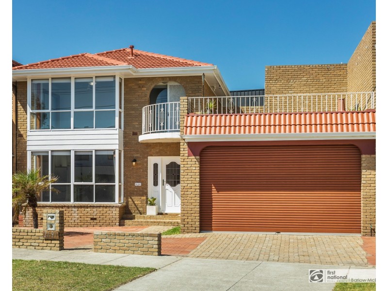 2/97 Esplanade, Altona VIC 3018
