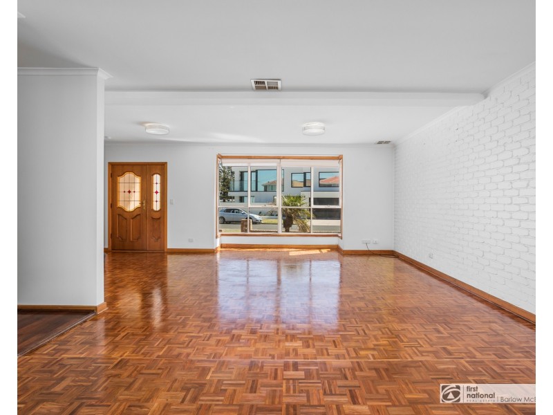 2/97 Esplanade, Altona VIC 3018