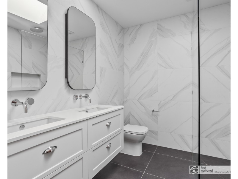 2/97 Esplanade, Altona VIC 3018