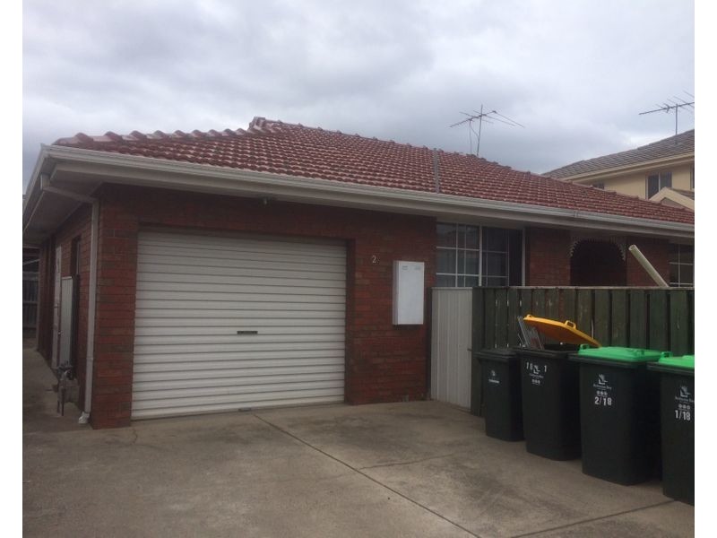2/18 Karingal Street, Altona VIC 3018