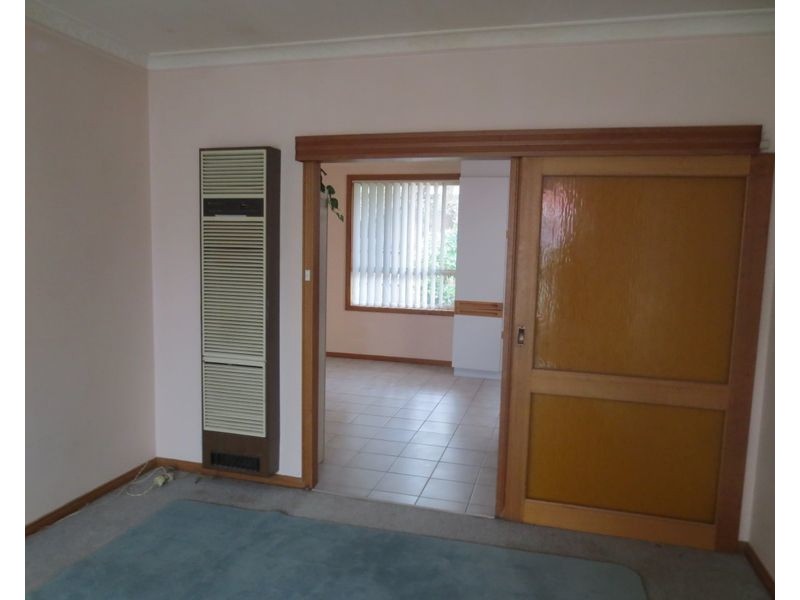 2/18 Karingal Street, Altona VIC 3018