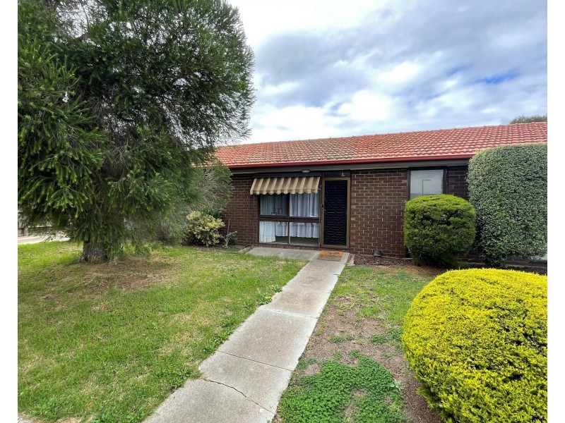 12/261 Civic Parade, Altona VIC 3018