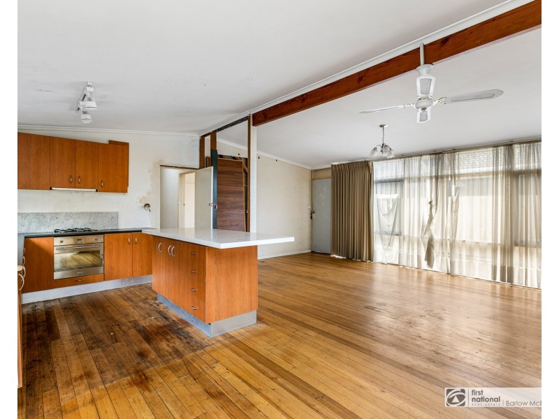 32 Jamison Street South, Altona Meadows VIC 3028