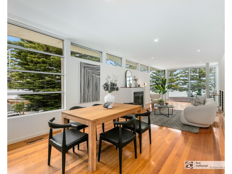 3/263 Esplanade, Altona VIC 3018