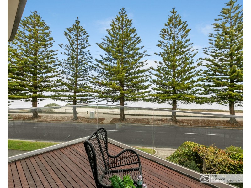 3/263 Esplanade, Altona VIC 3018