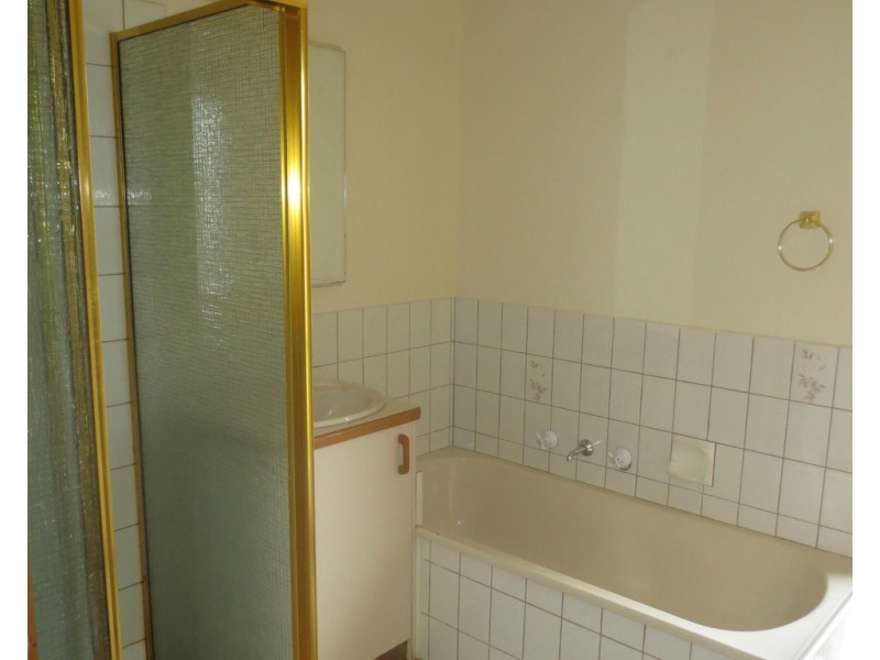 1/10 Cox Court, Altona Meadows VIC 3028