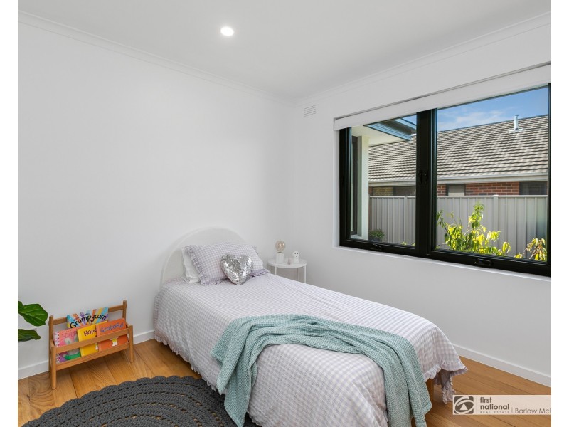 1B Curlew Avenue, Altona VIC 3018