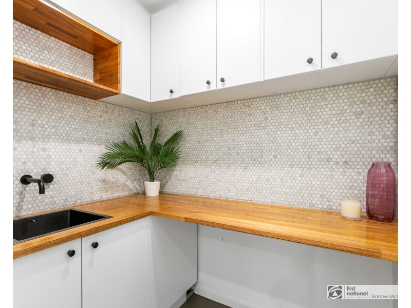 1B Curlew Avenue, Altona VIC 3018