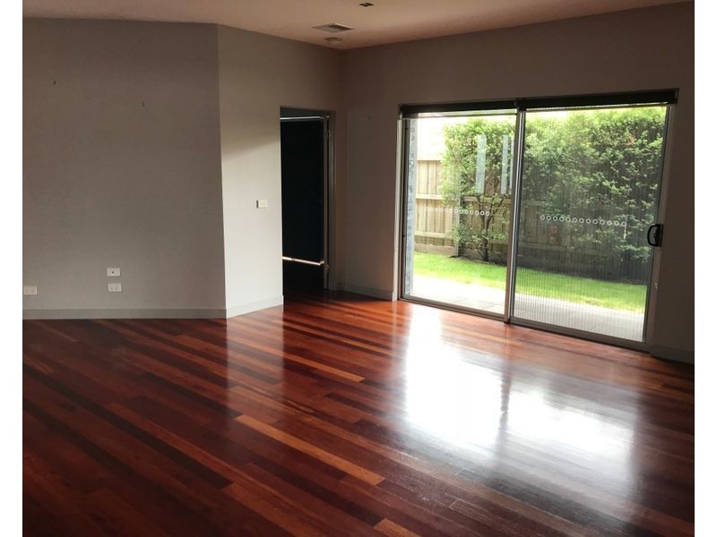 3/36 Davies Street, Altona VIC 3018