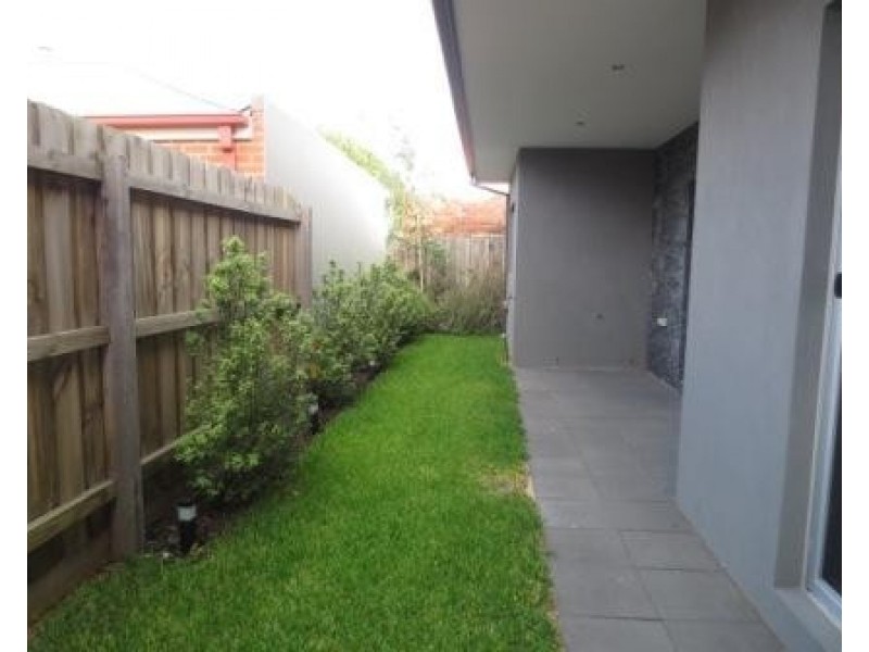 3/36 Davies Street, Altona VIC 3018