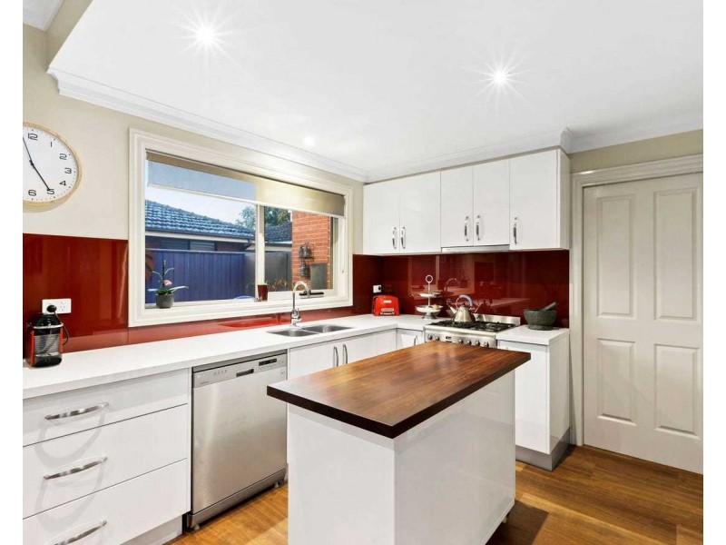 2/1 Rose Street, Altona VIC 3018