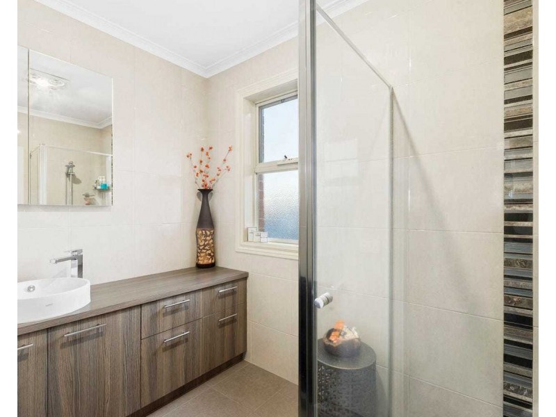 2/1 Rose Street, Altona VIC 3018