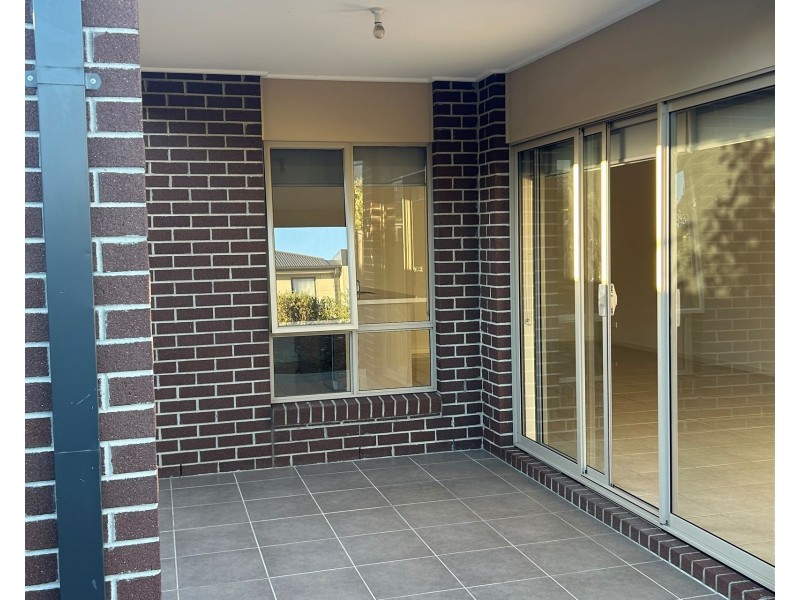 2/23 Murphy Street, Altona North VIC 3025