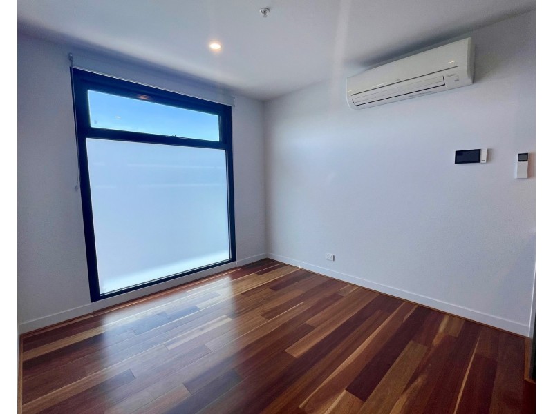 403/118 Pier Street, Altona VIC 3018