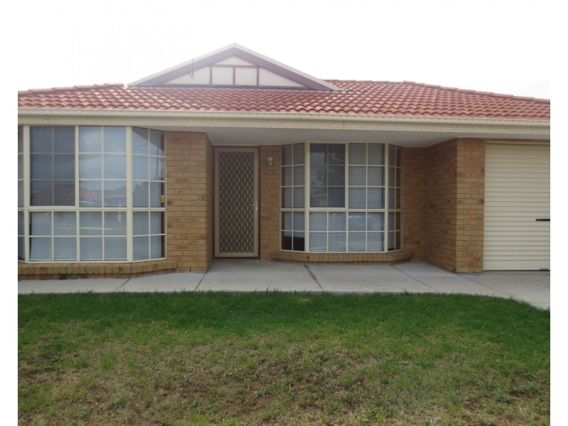 2 Russell Court, Altona Meadows VIC 3028
