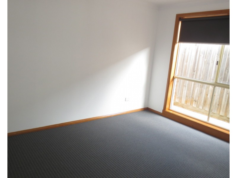 2 Russell Court, Altona Meadows VIC 3028