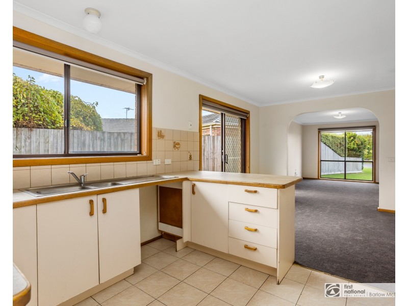 1/10 Cox Court, Altona Meadows VIC 3028