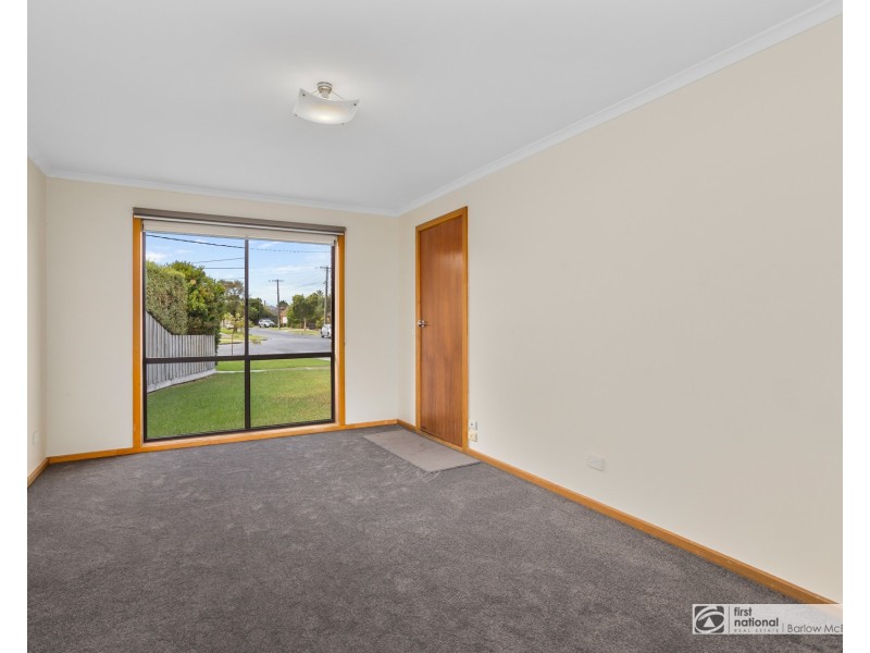 1/10 Cox Court, Altona Meadows VIC 3028