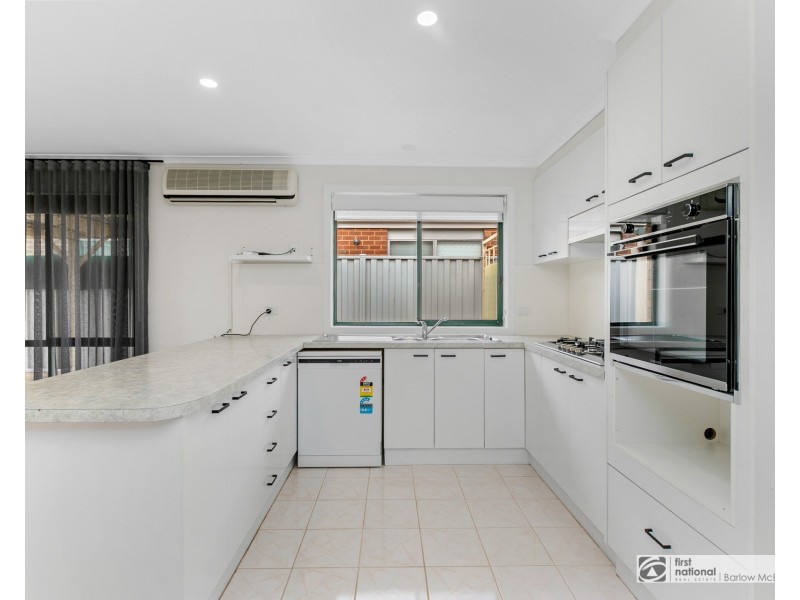 8 Nielsen Court, Altona Meadows VIC 3028