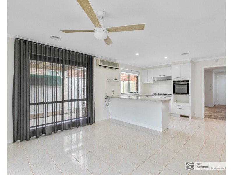 8 Nielsen Court, Altona Meadows VIC 3028